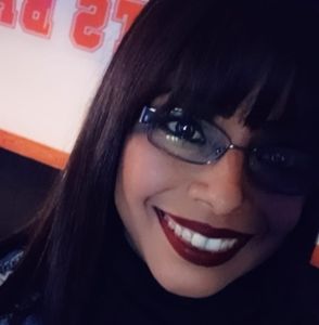 Meet your Posher, Yaresi